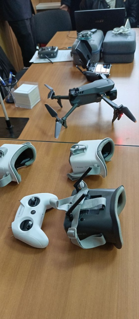 C94DFD51-D07C-450C-8670-8428DE2DD263.jpeg C94DFD51-D07C-450C-8670-8428DE2DD263.jpeg