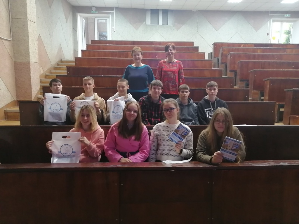 IMG-b8285bc2bf5e0622ecbe1774b9e7e748-V.jpg IMG-b8285bc2bf5e0622ecbe1774b9e7e748-V.jpg